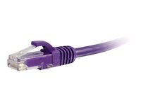 C2G Cat5e Booted Unshielded (UTP) Network Patch Cable - Koblingskabel - RJ-45 (hann) til RJ-45 (hann) - 50 cm - UTP - CAT 5e - formstøpt, uten hindringer, flertrådet - purpur 83658