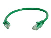 C2G Cat5e Booted Unshielded (UTP) Network Patch Cable - Koblingskabel - RJ-45 (hann) til RJ-45 (hann) - 50 cm - UTP - CAT 5e - formstøpt, uten hindringer, flertrådet - grønn 83200